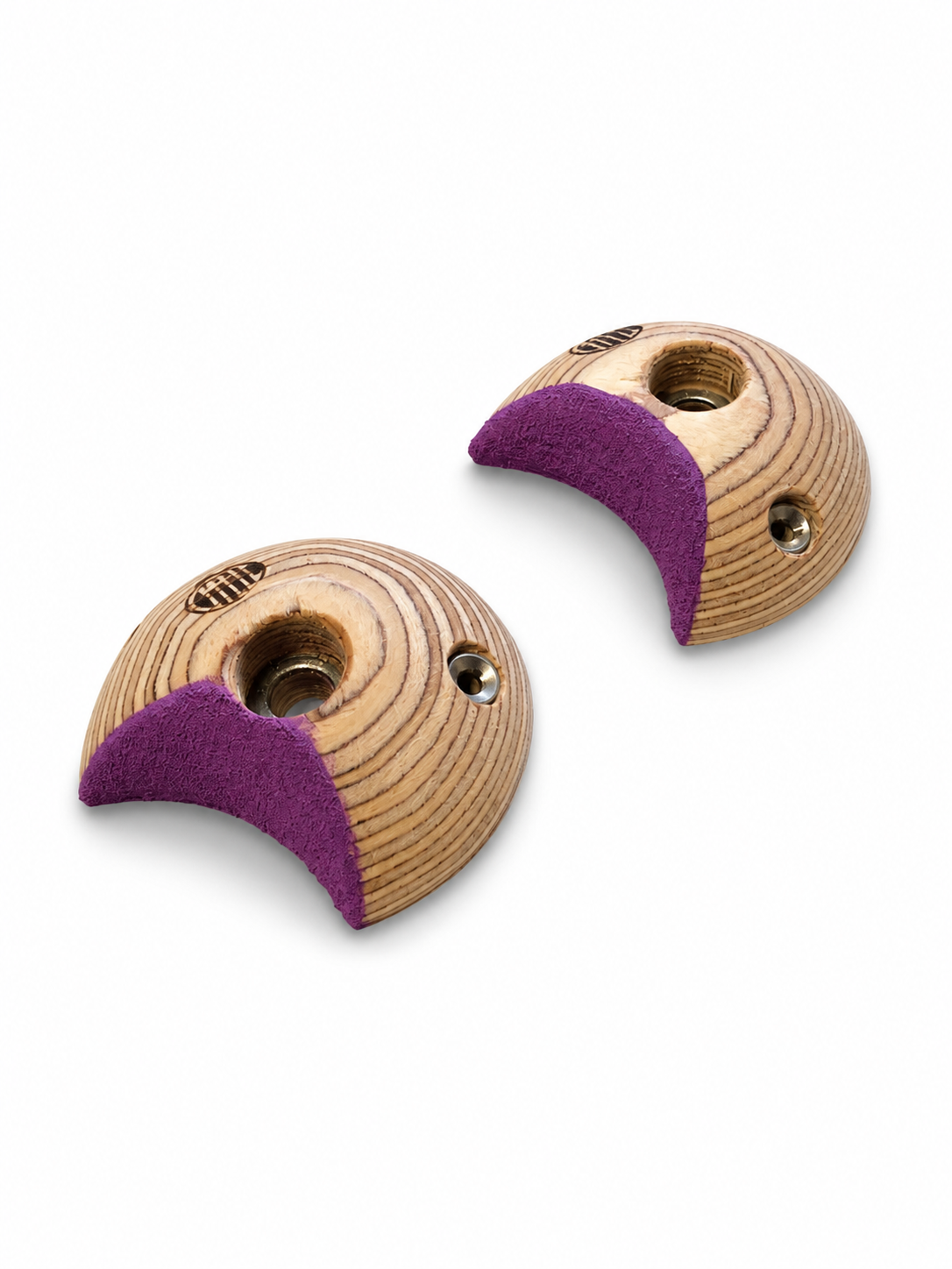 Paar handgefertigter Holzklettergriffe mit violettem Detail